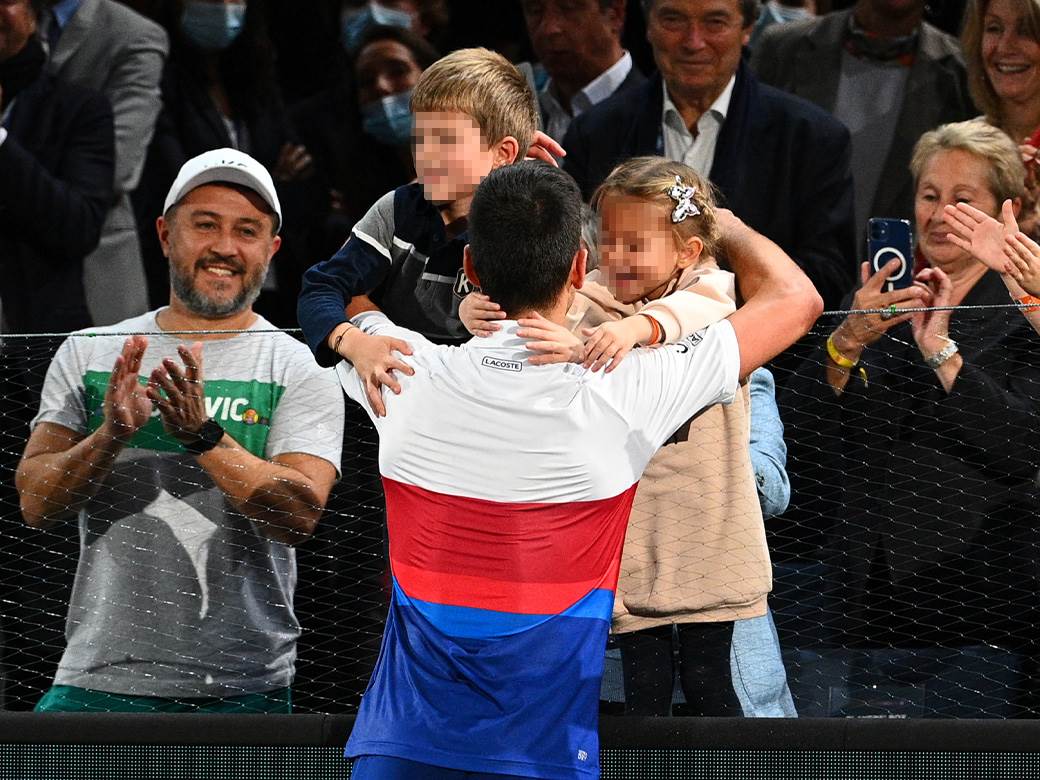  novak djokovic i jelena djokovic sa djecom 