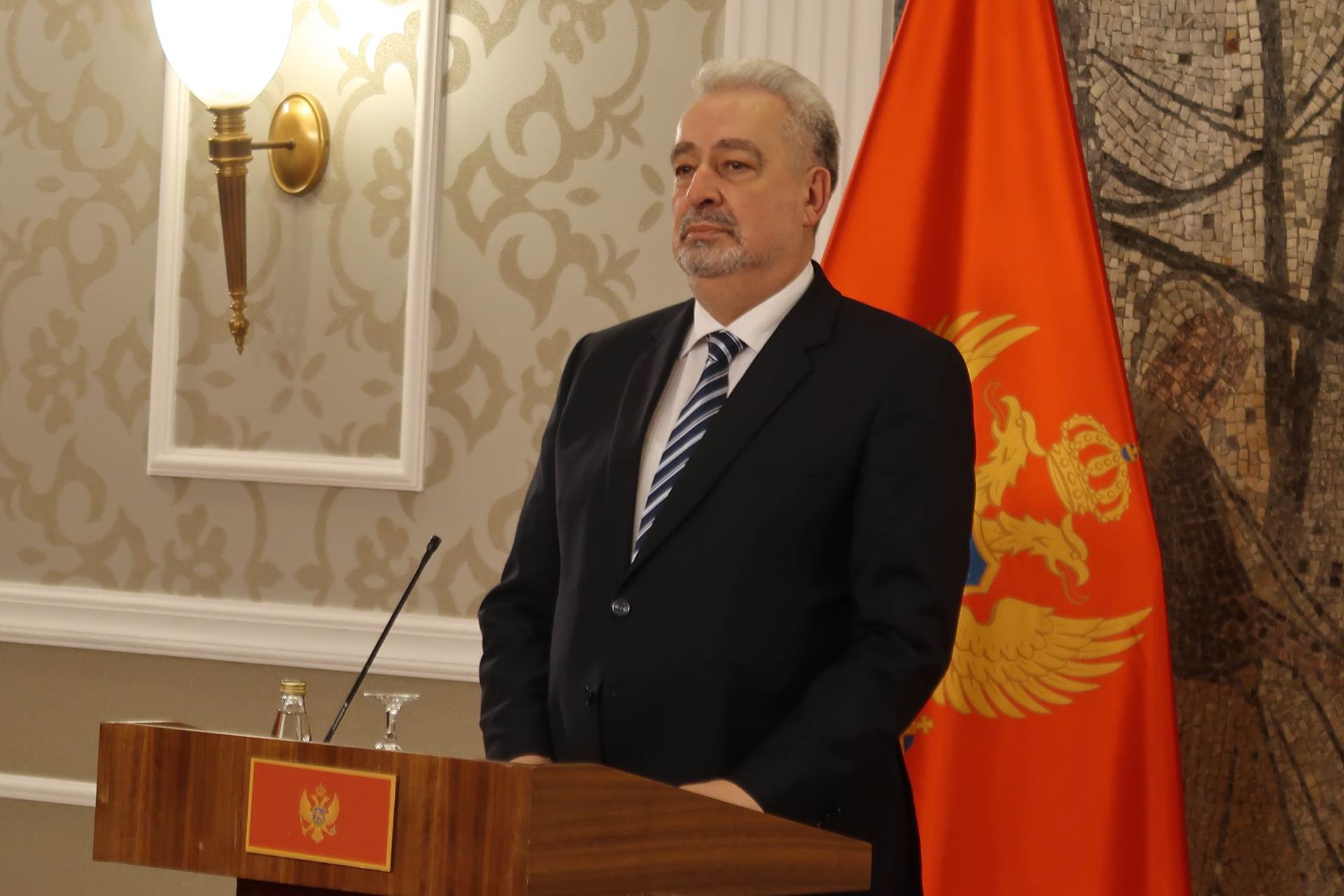 Krivokapić pisao Milatoviću i Spajiću: Obnovite kapelu na Lovćenu, to je vaša višestruka obaveza | Info Krivokapić pisao Milatoviću i Spajiću: Obnovite kapelu na Lovćenu, to je vaša višestruka obaveza | Info