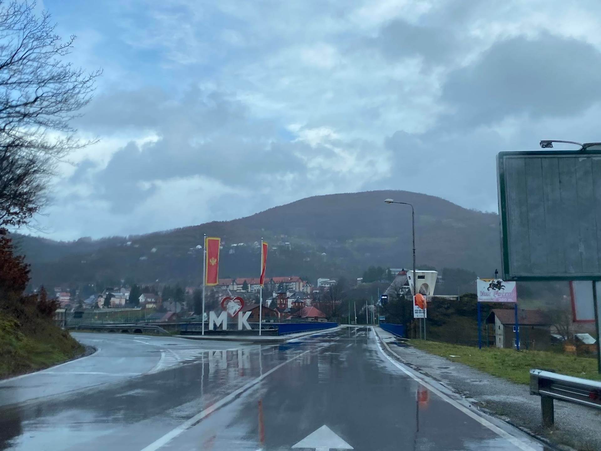 DPS je napustio sjednicu SO Mojkovac na kojoj je planiran reizbor Delić info DPS je napustio sjednicu SO Mojkovac na kojoj je planiran reizbor Delić info