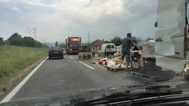  Uspostavljen saobraćaj na putu Podgorica-Bar 