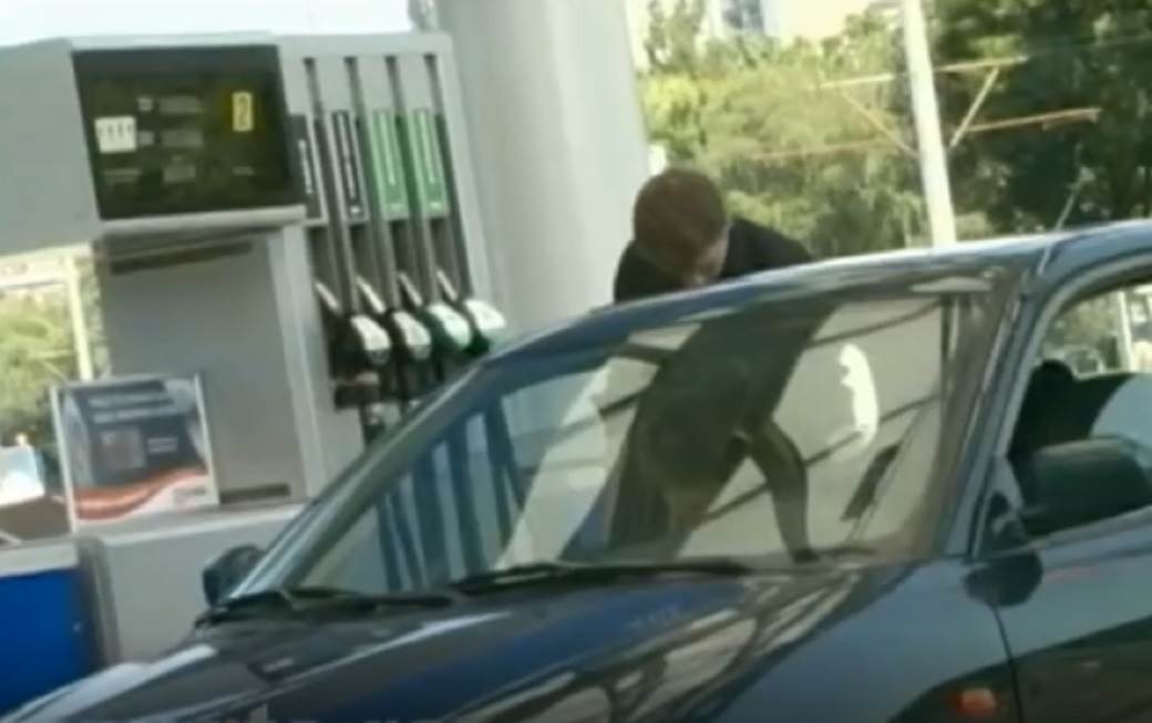  novi soj korone dize cijenu nafte 