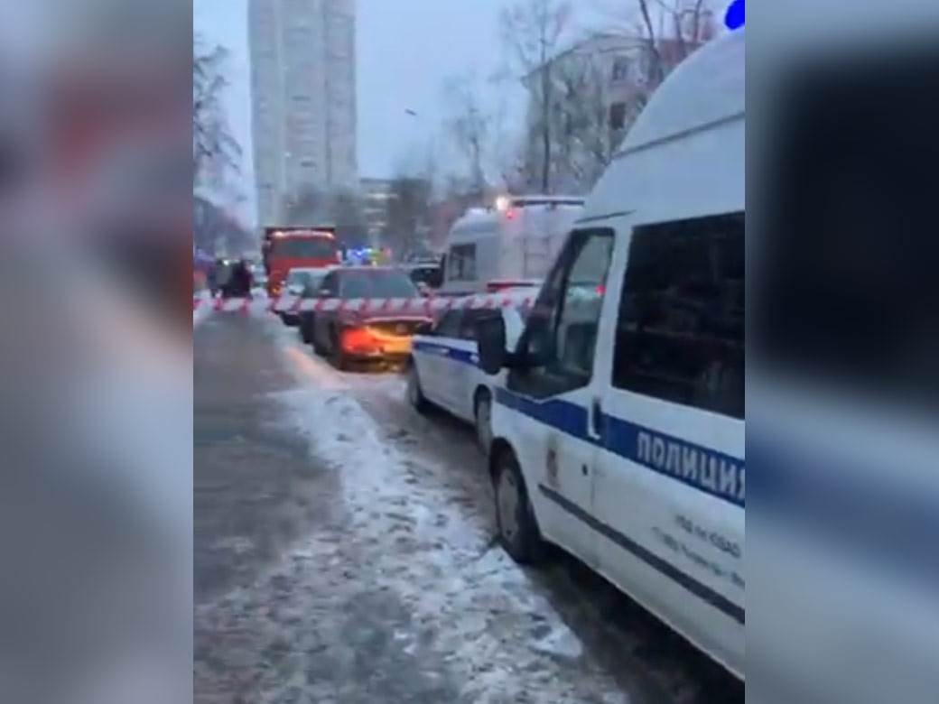 Sneg, Rusija, policija. jpg 