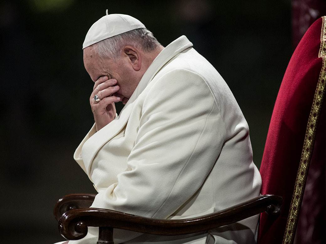  grekom objavila smrt pape 