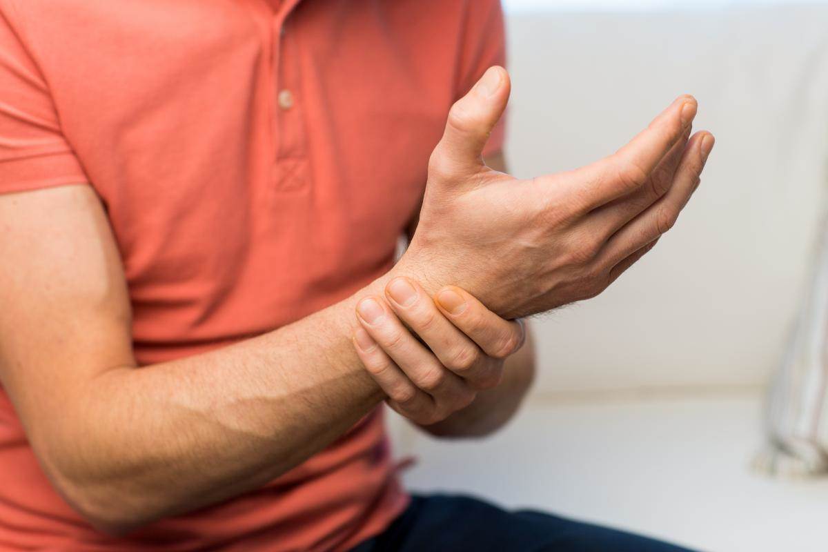  koji su najopasniji simptomi artritisa 