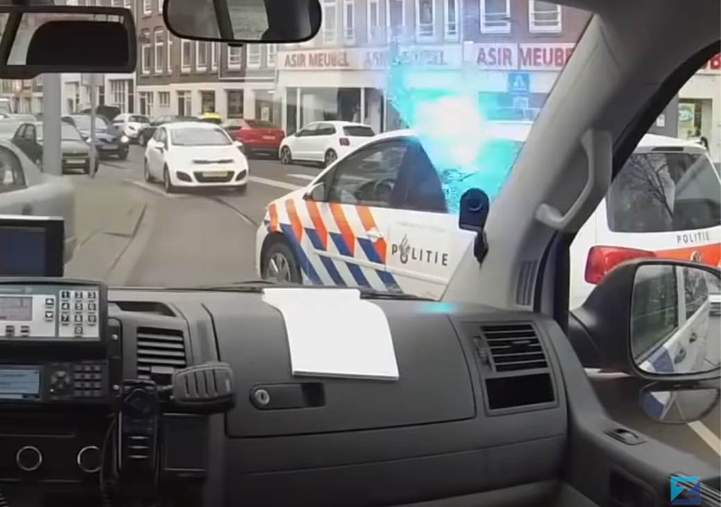  Policija u Holandiji 