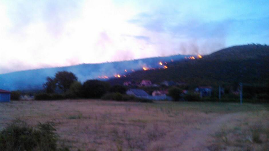  Izgorjeli dalekovodi: Područje Beri bez struje 