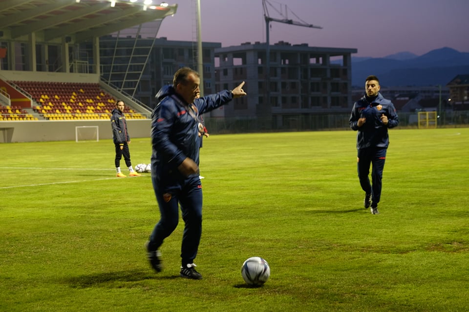 SELEKTOR FUDBALSKE REPREZENTACIJE OBJAVIO SPISAK IGRAČA ZA PRIJATELJSKE MEČEVE SA SLOVENIJOM I SLOVAČKOM SELEKTOR FUDBALSKE REPREZENTACIJE OBJAVIO SPISAK IGRAČA ZA PRIJATELJSKE MEČEVE SA SLOVENIJOM I SLOVAČKOM