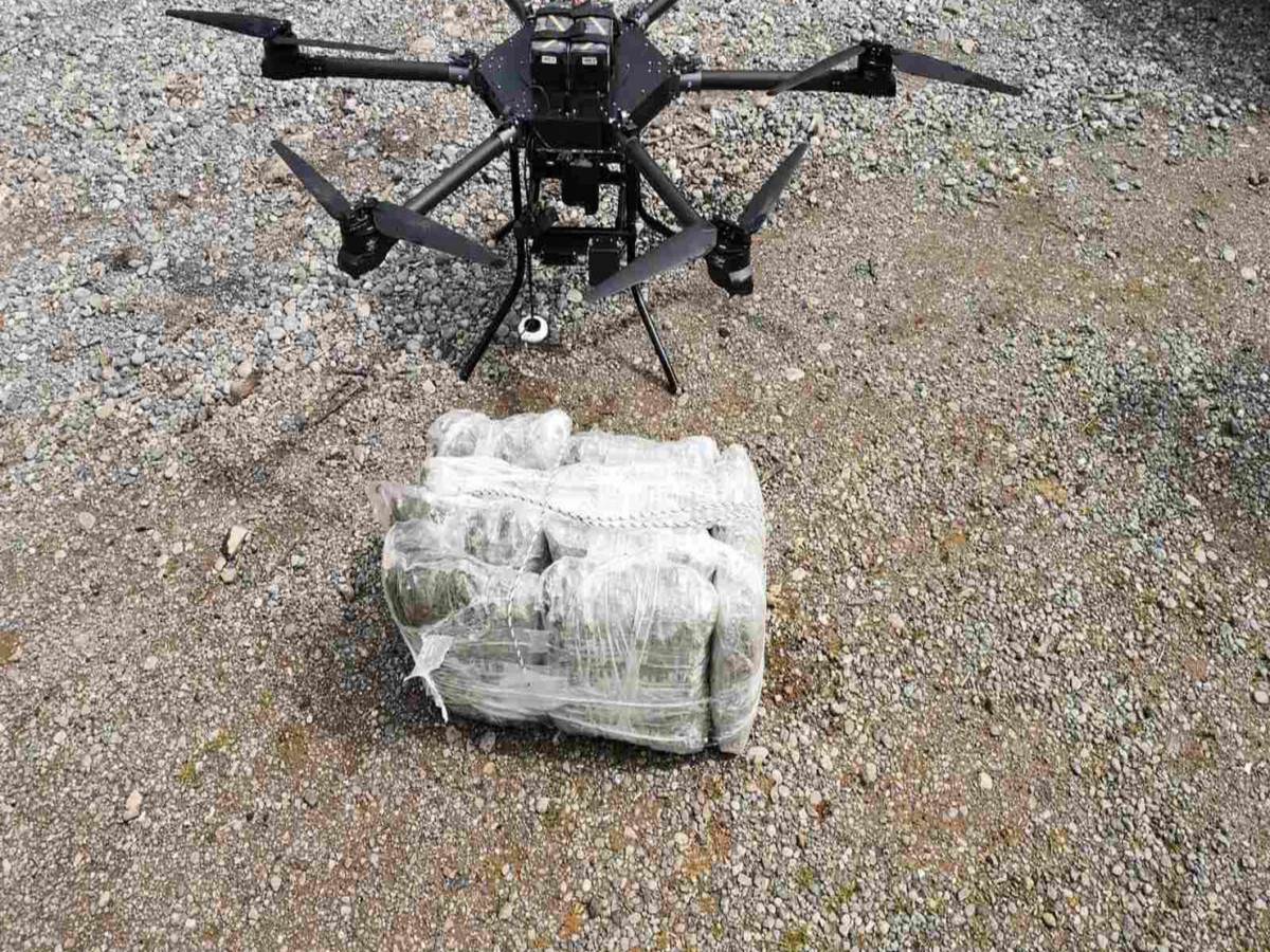  policija zaplijenila dron  kojim je krijumcarena marihuana 