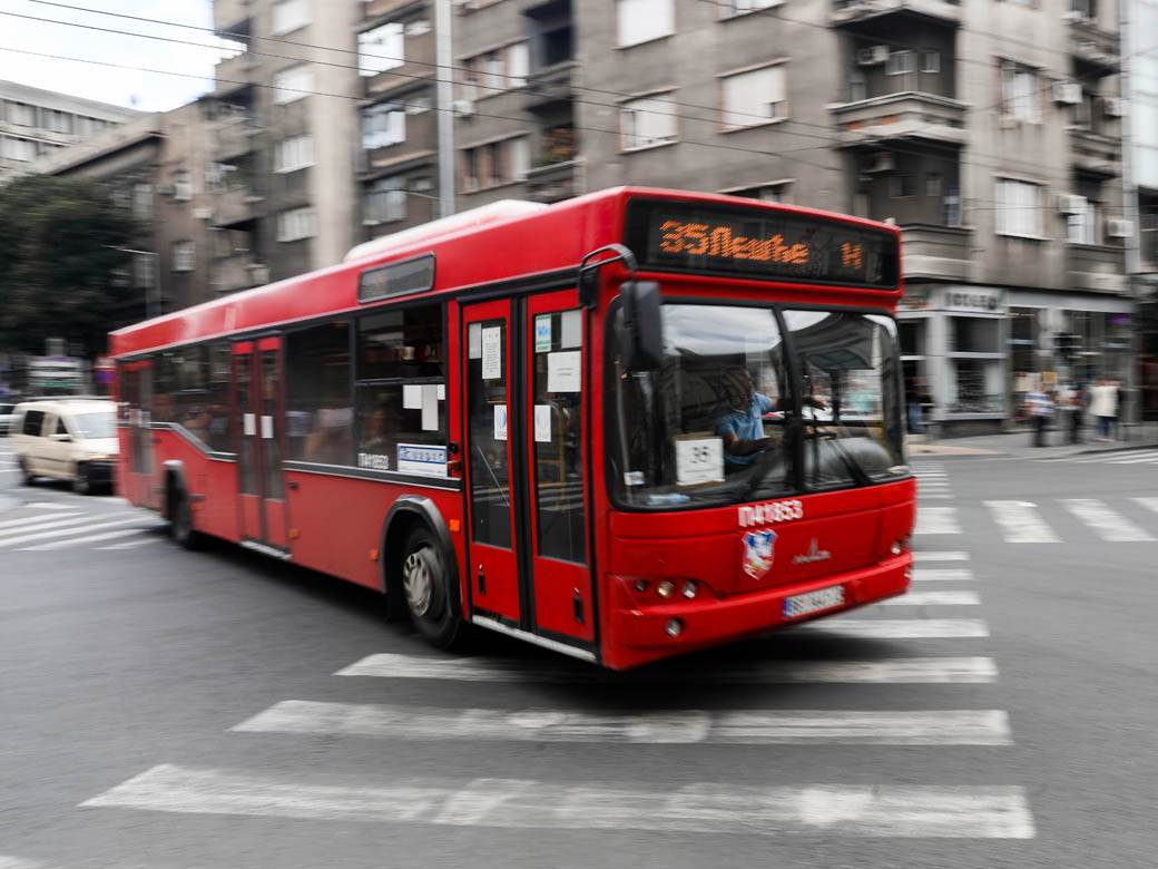  tuca u beogradskom autobusu 
