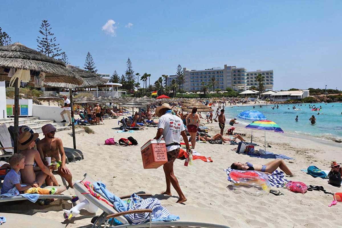 Kipar, Plaža.jpeg   Kipar, Plaža.jpeg