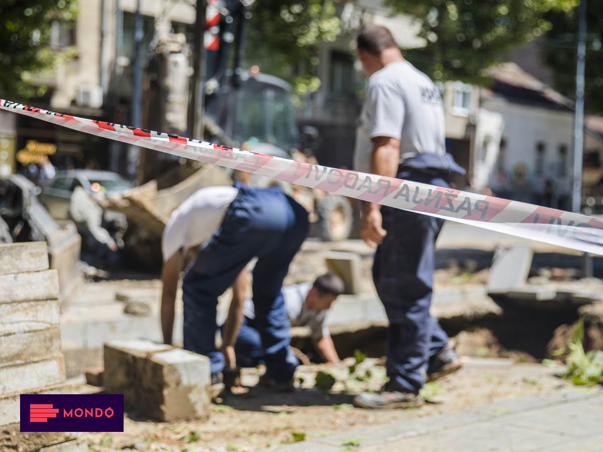 Gužve zbog rekonstrukcije puta Bar – Kamenički most – Krute, muškarac ...