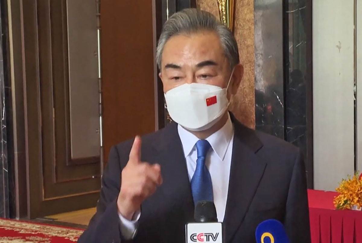  kineski ministar bijesno mahao prstom 