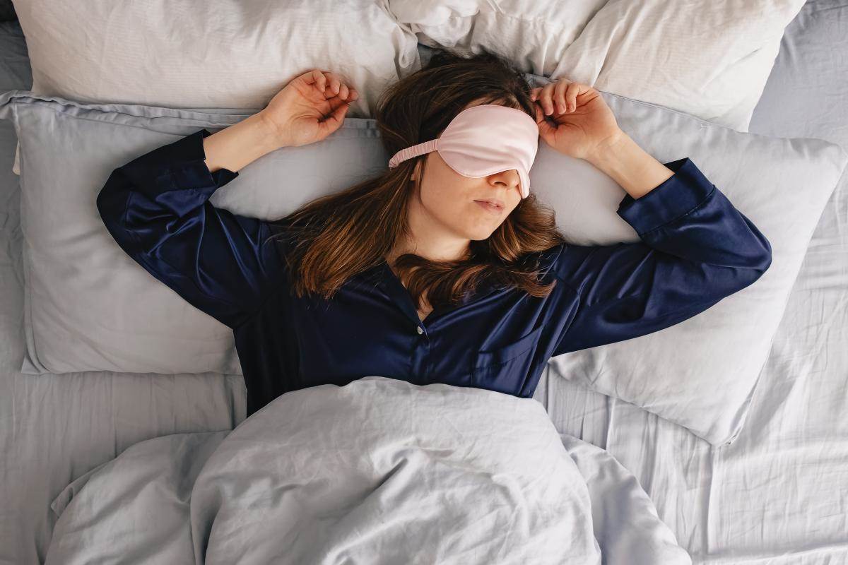   otkrili koji je položaj spavanaj najzdraviji za mozak  