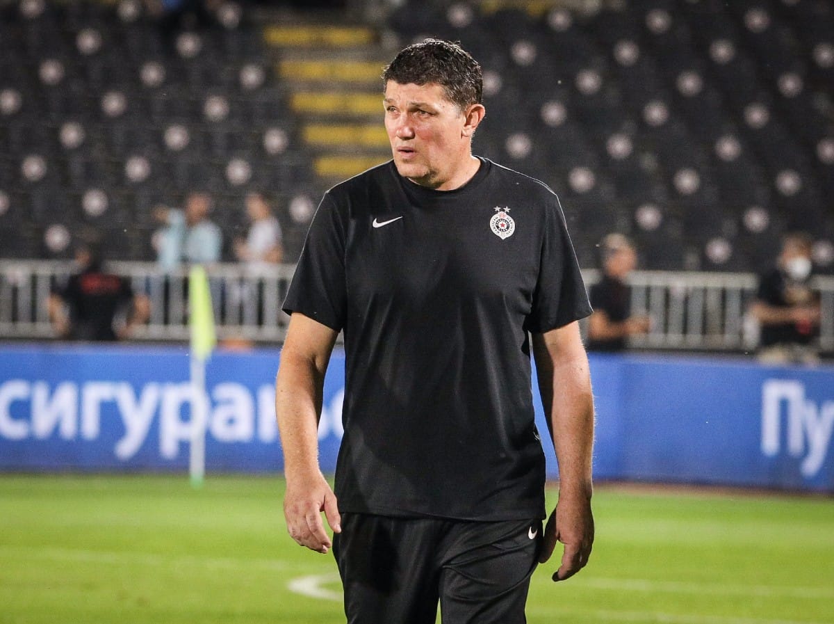  Gordan Petrić najavio je promene u timu pred derbi. 