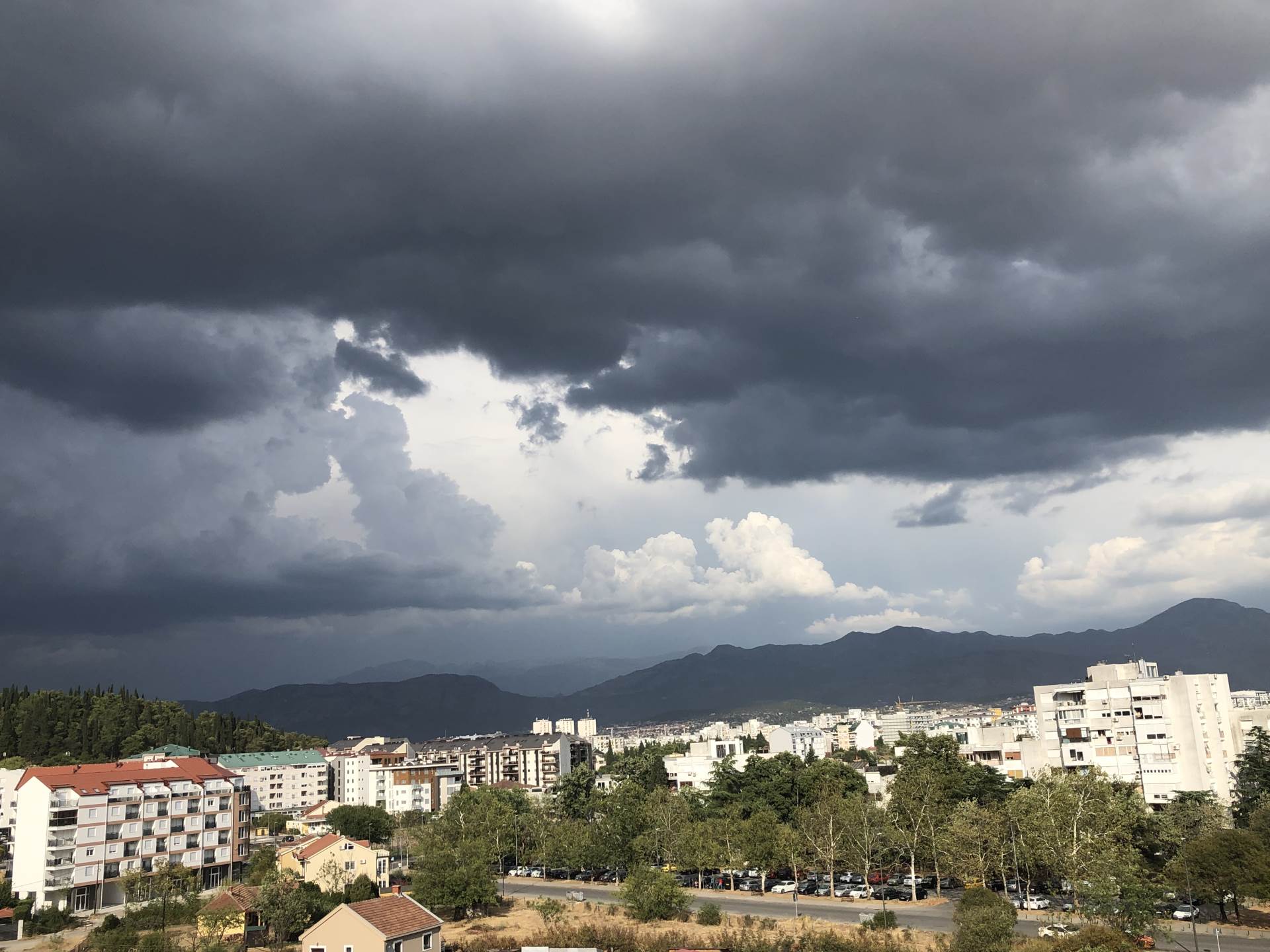  Nevrijeme u noći između utorka i srijede, u srijedu nestabilno 