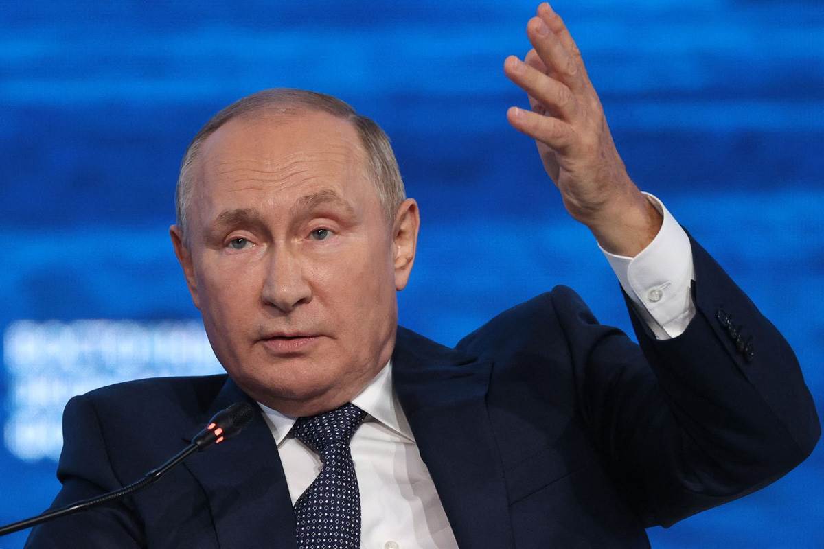  Nekoliko izvora iz Kremlja tvrdi da Putin donosi neočekivane odluke bez ikakvog razgovora sa saradni 