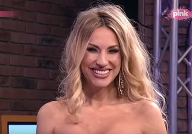  rada manojlovic unajmila vozaca i zaposlila sestru kao menadzera  