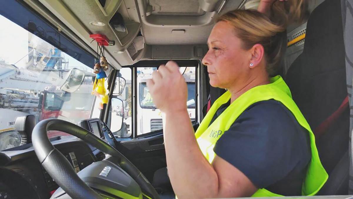  Živka je najbolja žena kamiondžija u Srbiji, a ovo je njena priča! 