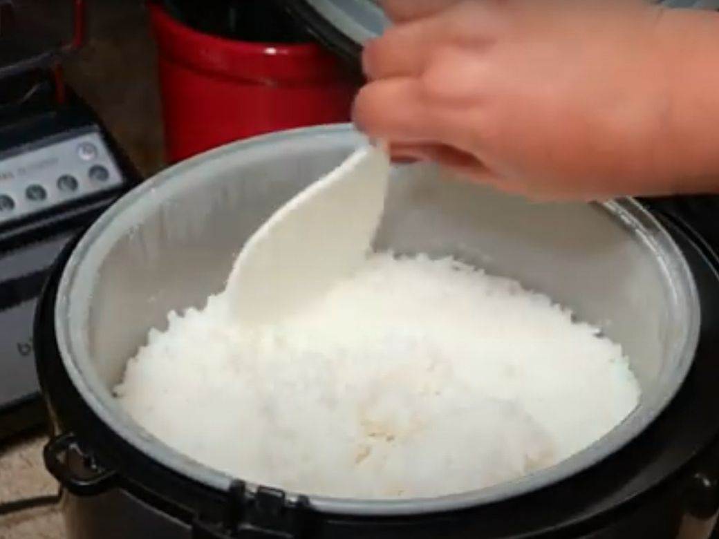  Kako se jede pirinač ako patite od visokog pritiska? Postoji jednostavna "caka" koja pomaže u njegov 