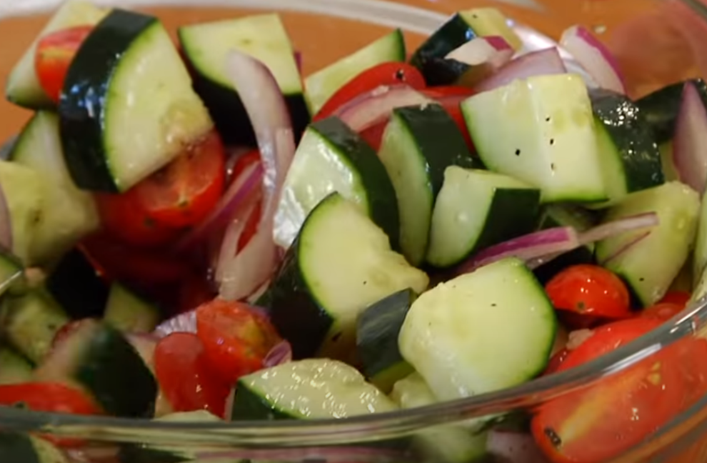  Evo kako da pripremite najlaganiju salatu za ljeto 