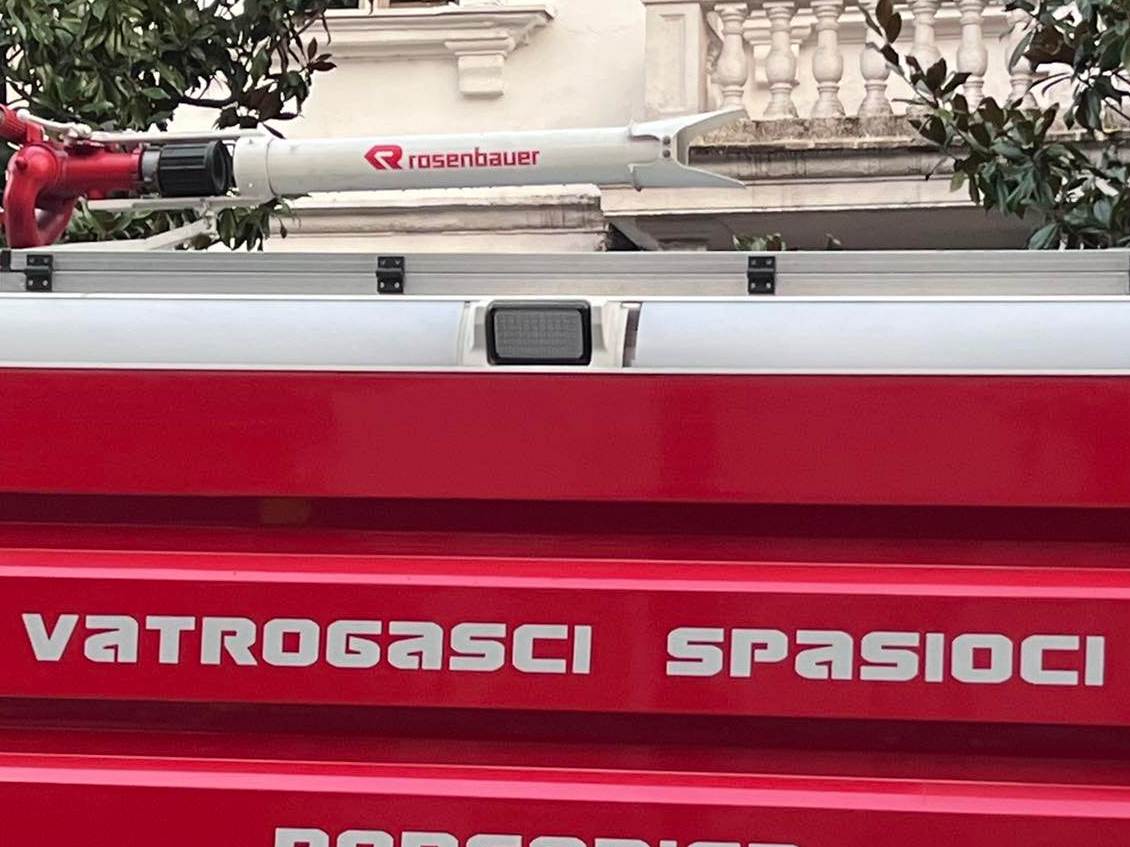 GORJELA KUĆA U PODGORIČKOM NASELJU MASLINE   GORJELA KUĆA U PODGORIČKOM NASELJU MASLINE