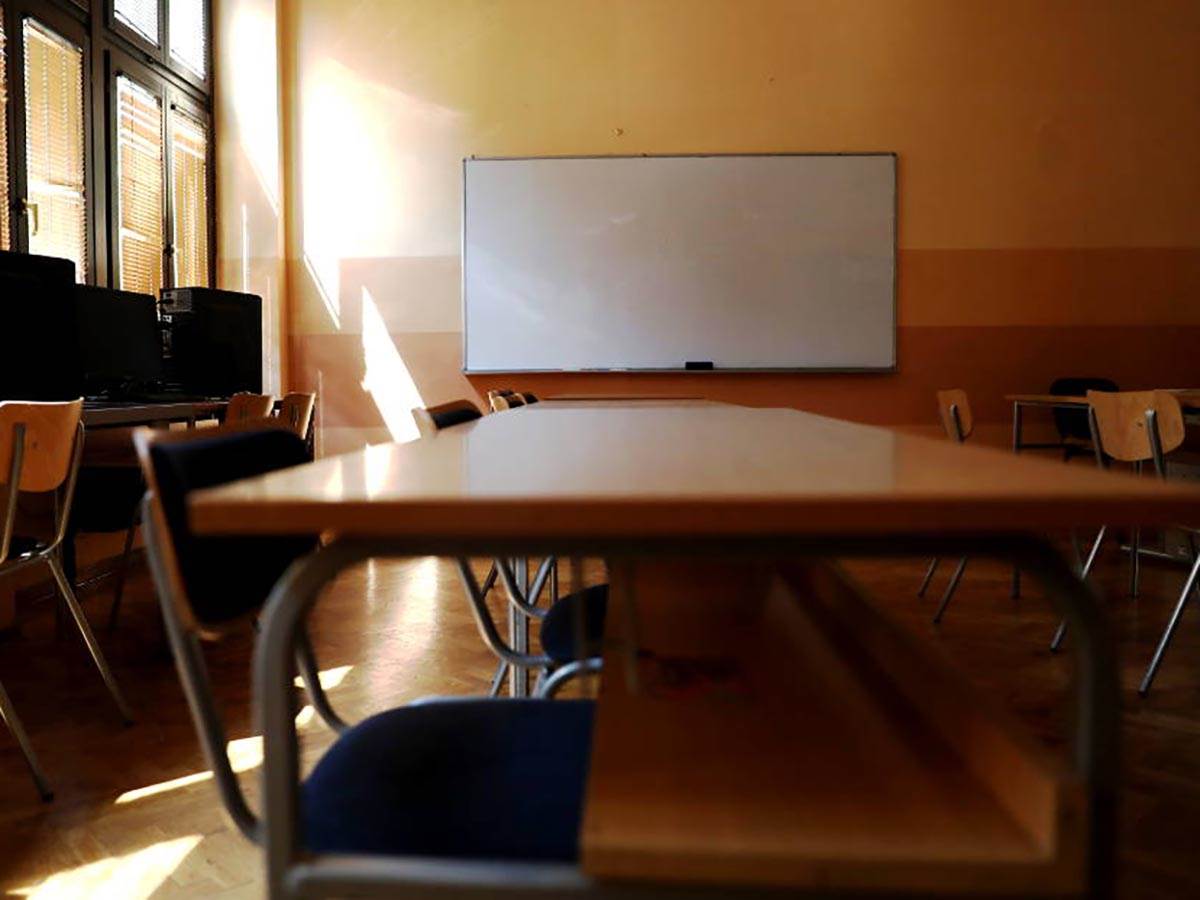 DOJAVA O BOMBI U SREDNJOJ ŠKOLI U ULCINJU  DOJAVA O BOMBI U SREDNJOJ ŠKOLI U ULCINJU