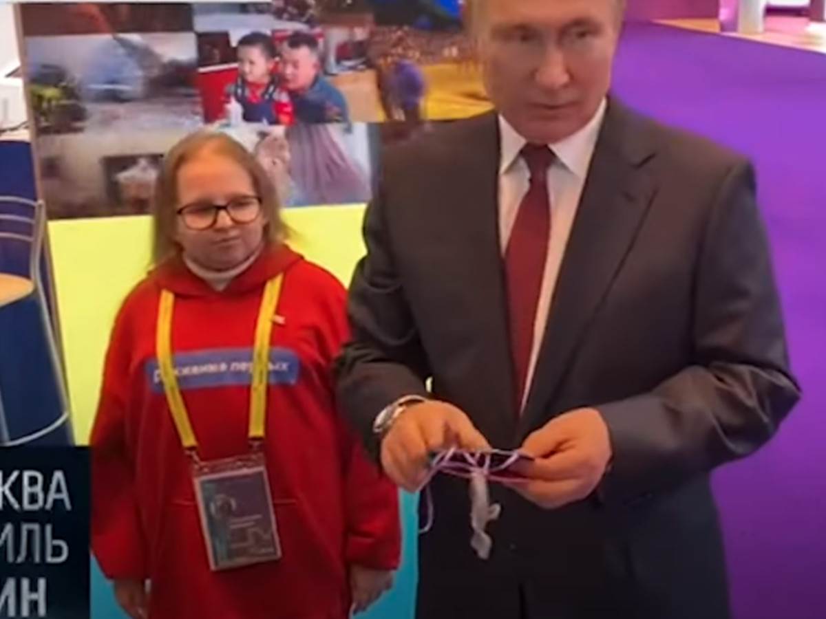  Mala devojčica je pitala Vladimira Putina da li on veruje u deda Mraza 