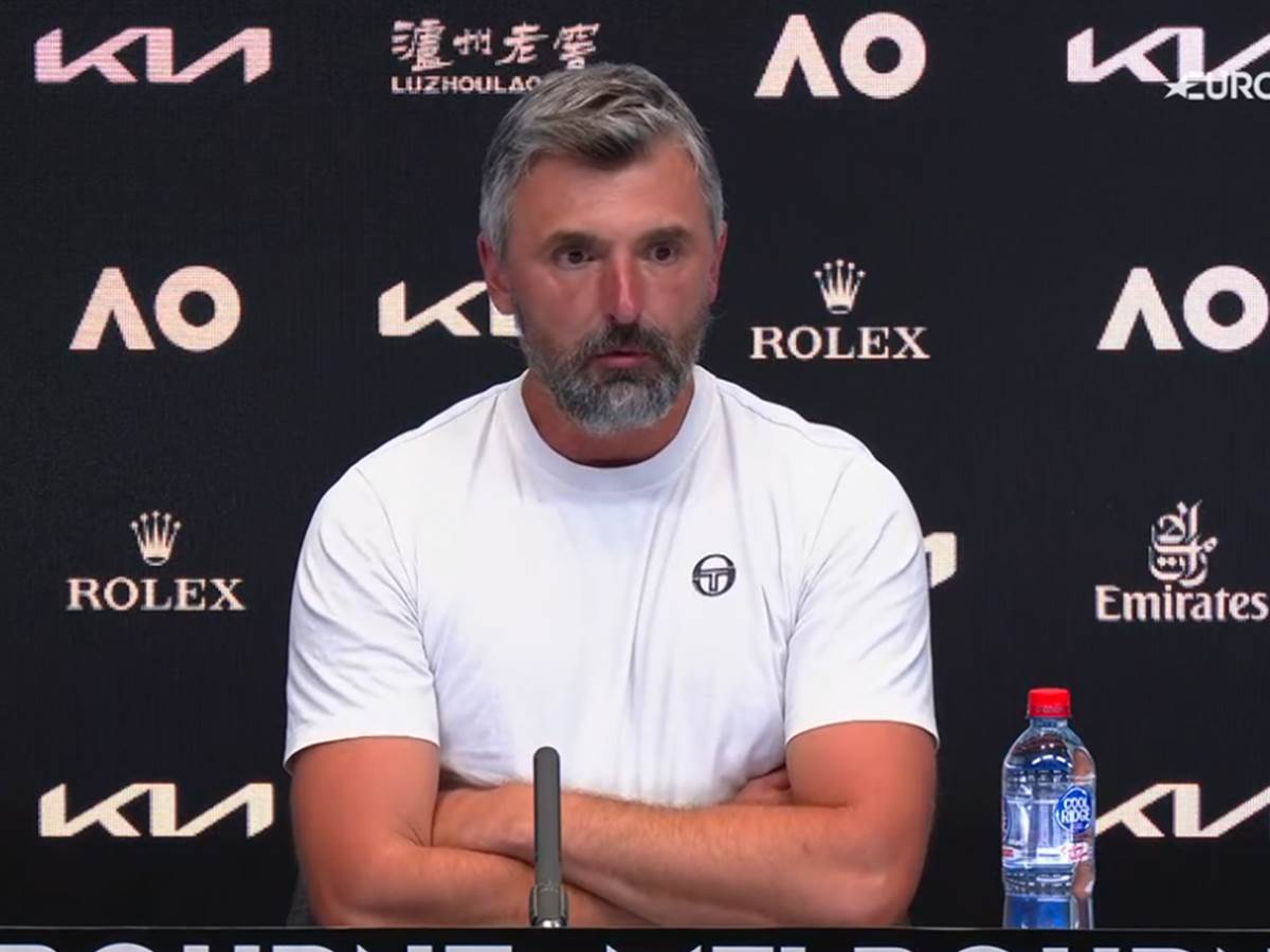  Goran Ivanišević govorio je o novom peharu Novaka Đokovića na Australijan openu. 