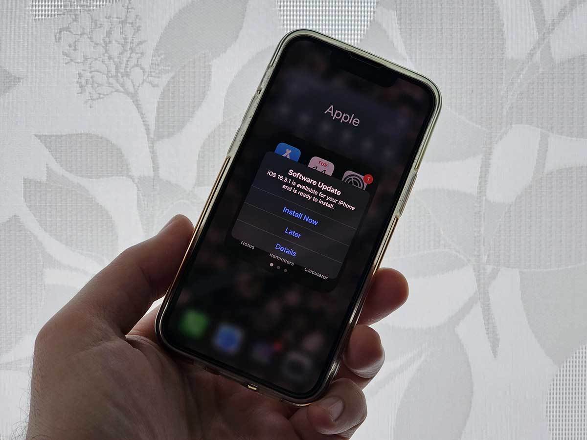  apple upozorava da hitno azurirate svoj iphone  