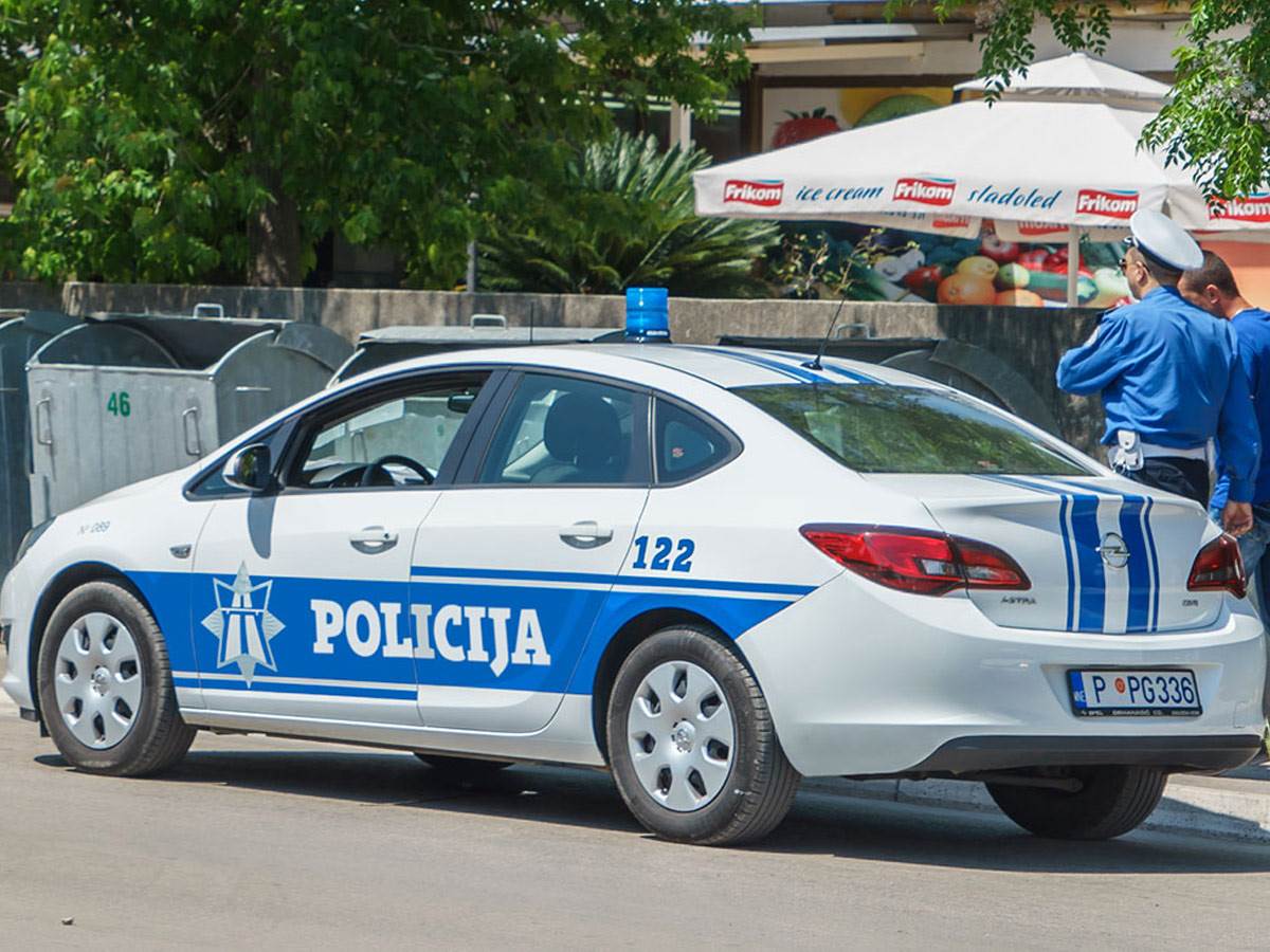  Povriđeno nekoliko osoba u udesu na  putu Podgorica-Cetinje. 