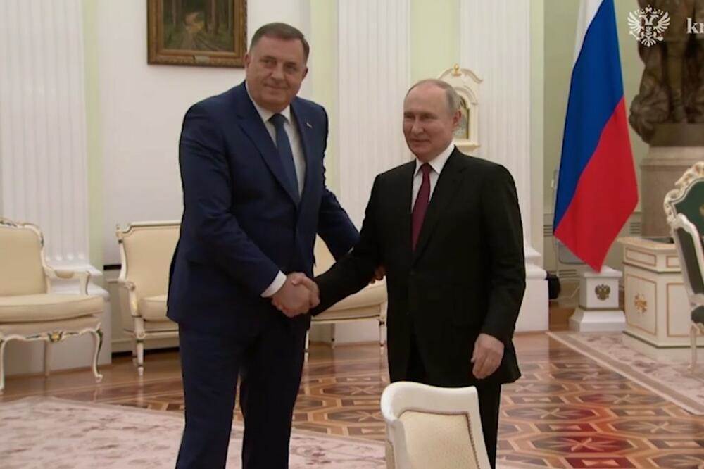  Dodik se sastao s Putinom  