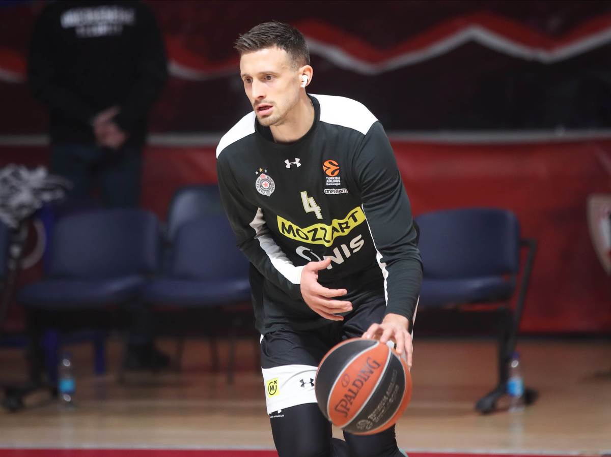  Aleksa Avramović produžio ugovor sa Partizanom 