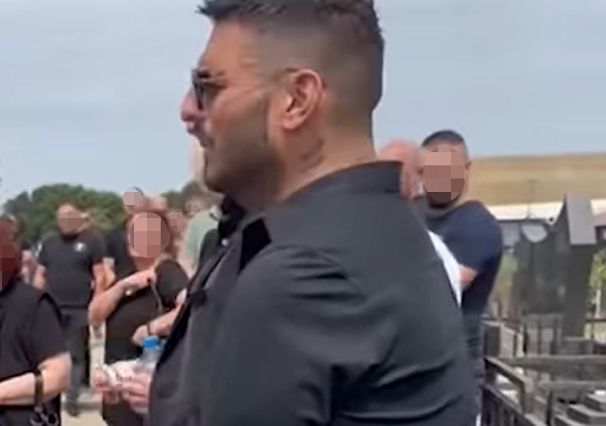 Darko Lazić zapjevao na sahrani oca njegovog prijatelja