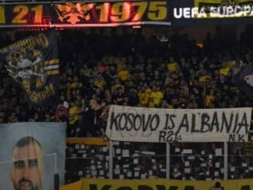  Grci raširili transparent "Kosovo je Albanija" 