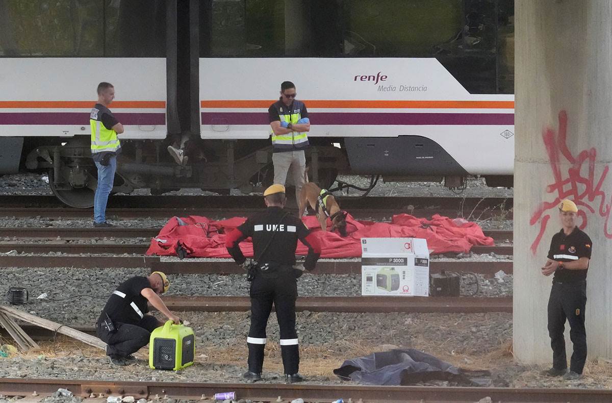  Španski fudbaler pronađen između dva voza 