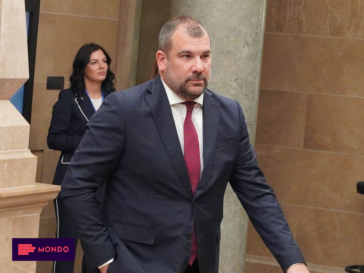 Krapović: Crnogorske službe otkrile putnike čarter letovima Krapović: Crnogorske službe otkrile putnike čarter letovima