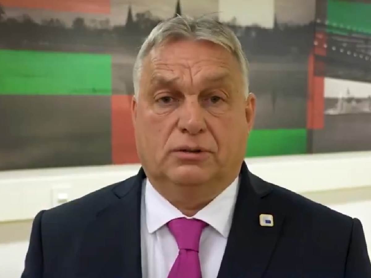  Oglasio se Orban posle sramnog napustanja sale 