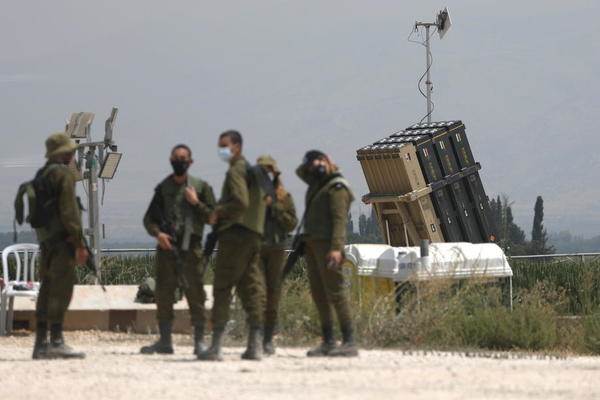  Hezbolah saopštio je da je danas ispalio više od 60 raketa na vojnu bazu od Izraela 