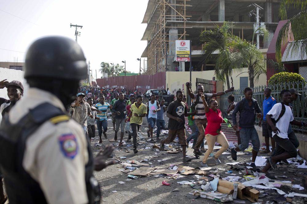 Teškarazmjena vatre na Haitiju 