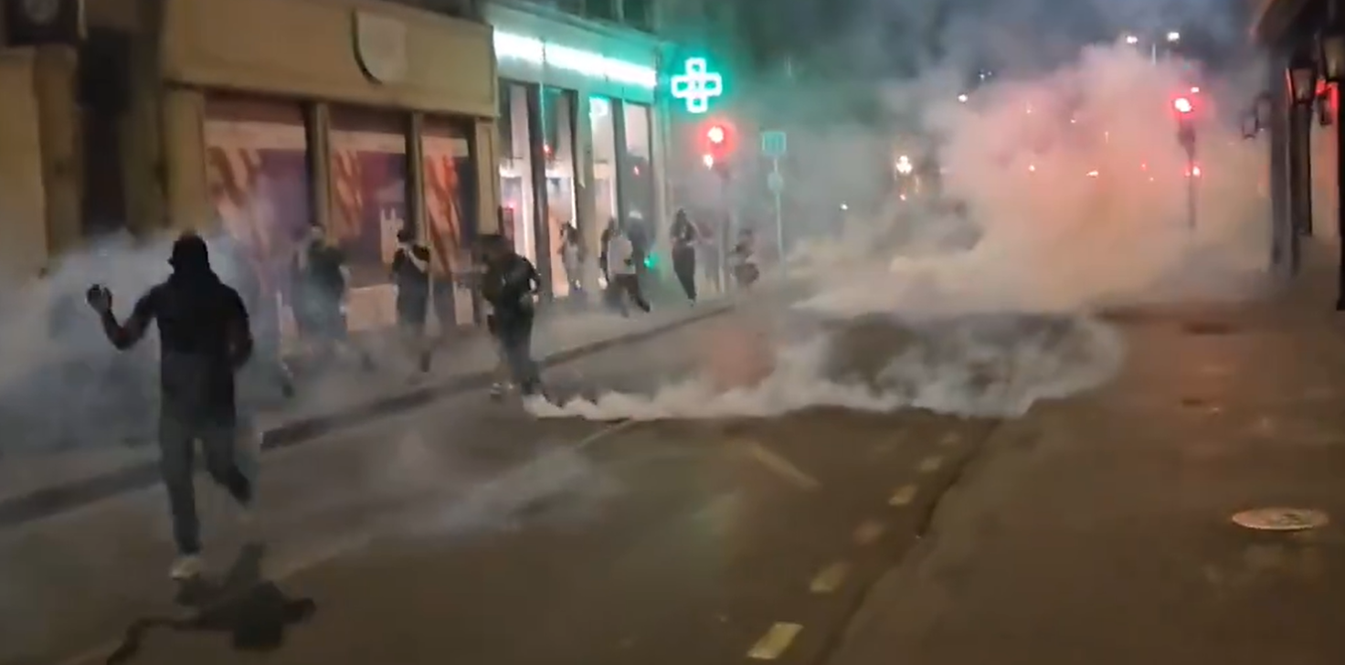  Neredi u Francuskoj 