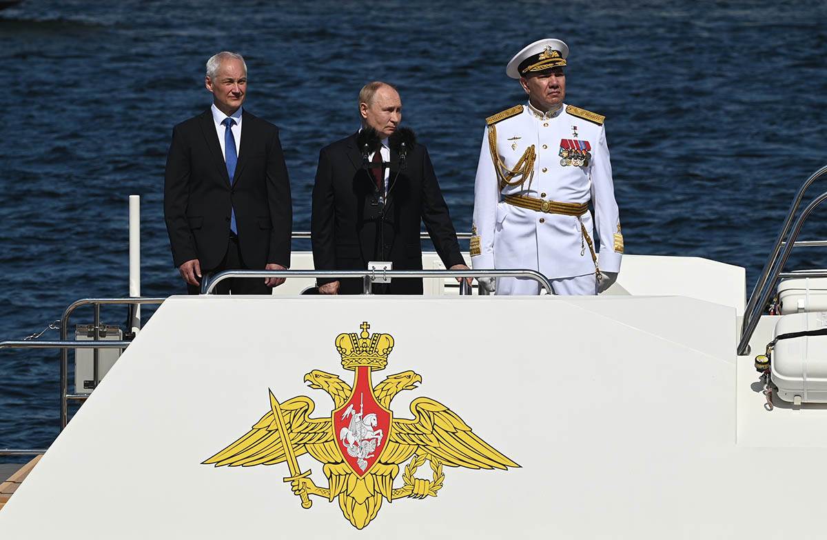  Rusija zapocela vojne vjezbe po Crnom i Baltickom moru 