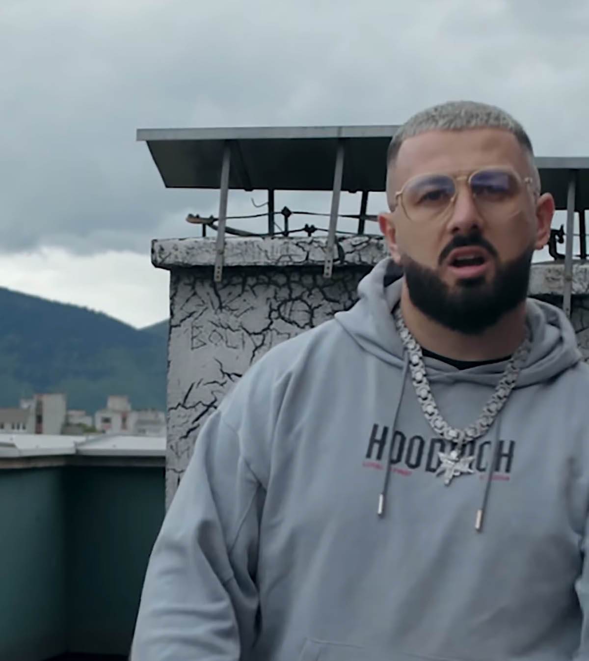  Prvo oglašavanje Sajfera nakon pucnjave 