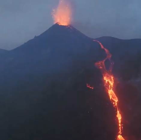  eruptirao vulkan etna 