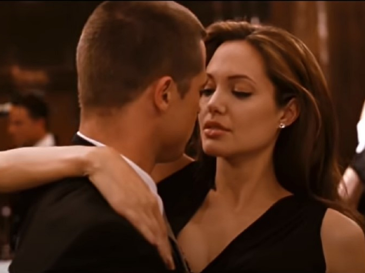  nđelina Džoli se sa 14 "udala", a zlo je naslijedila od oca 