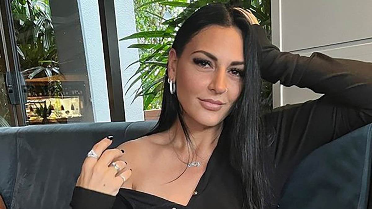 Djevojka poslije silovanja smrsala 60 kila    Djevojka poslije silovanja smrsala 60 kila