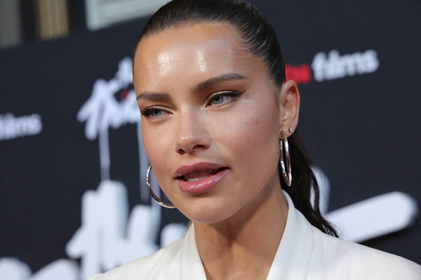  Prošli put kada je okačila sliku bez šminke otkrilo se šta je "sredila" 