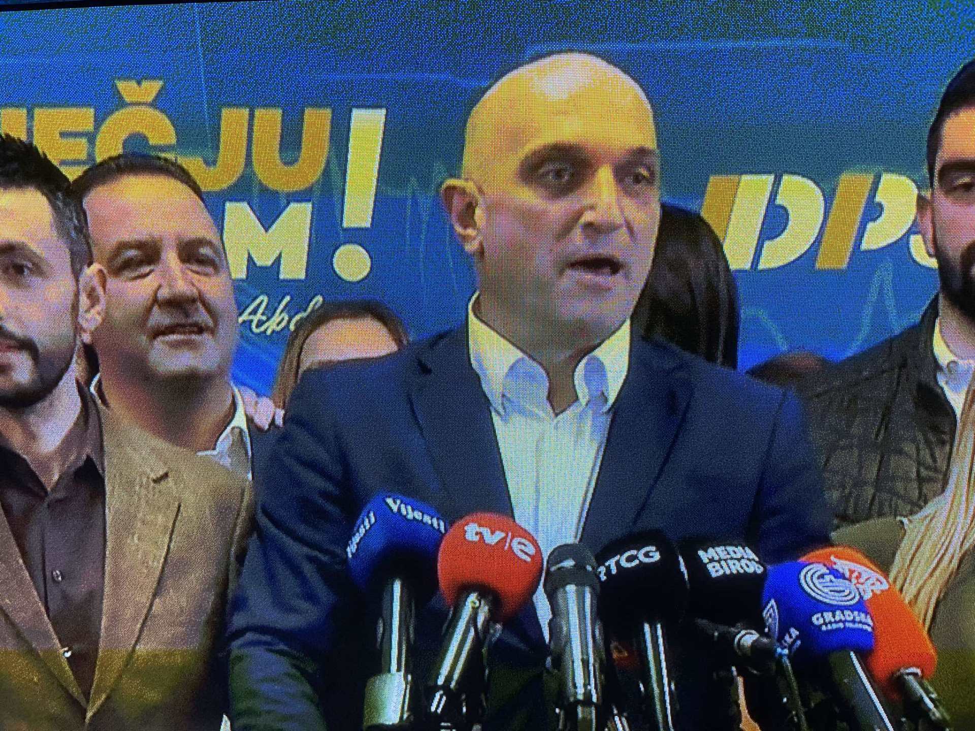 Abdić se obratio biračima Info-a Abdić se obratio biračima Info-a