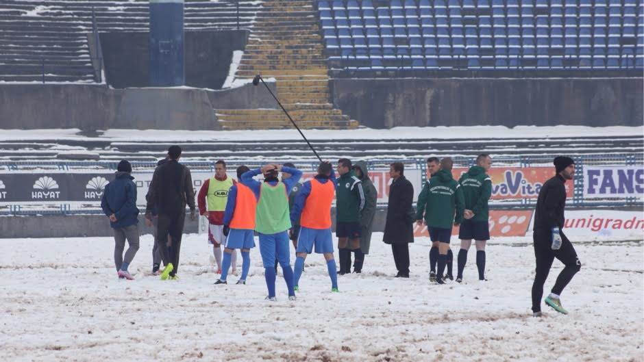  Sneg "paralizovao" fudbal u BiH (FOTO) 