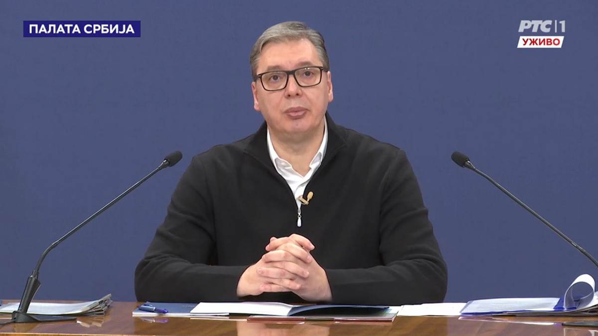  Aleksandar Vučić pričao o ostavkama zbog urušavanja nadstrešnice u Novom Sadu 