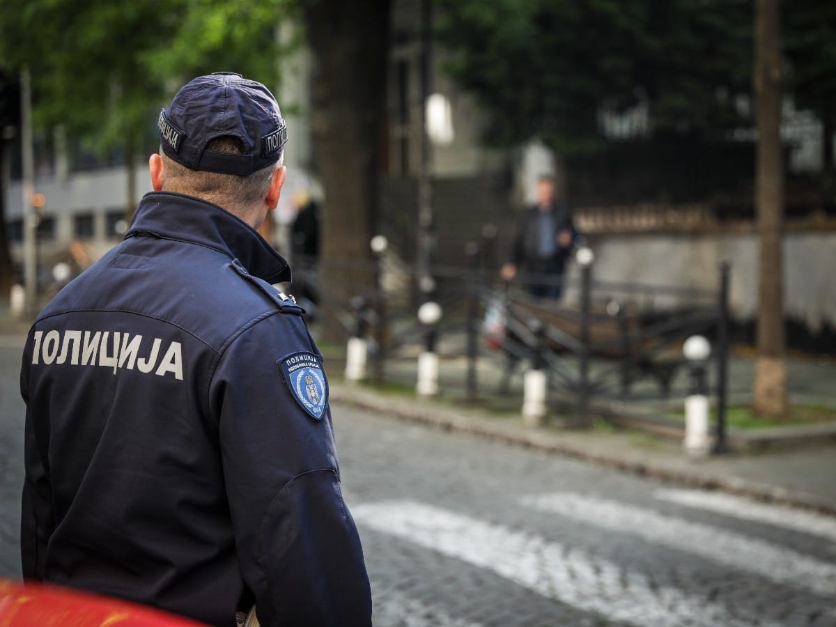  Ćerka pronašla oca u šahtu punom vode 